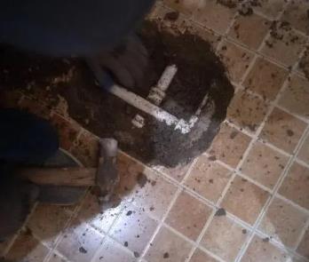 博湖卫生间漏水维修公司为您分享下卫生间渗水如何处理及注意事项