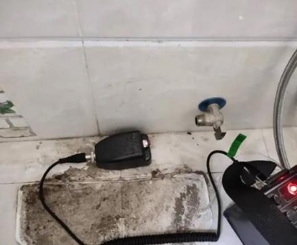 博湖屋顶漏水维修公司分享下卫生间漏水的危害及解决方法